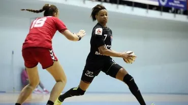 HCM Baia Mare a învins dramatic pe Fleury Loiret în Liga Campionilor. Allison Pineau, handbalista huiduită la Zalău a marcat golul victoriei în ultima secundă (VIDEO)