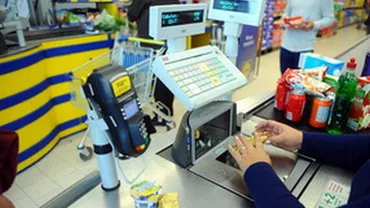 Risc de contaminare cu Salmonella la un produs din nucă de cocos: Lidl anunță retragerea unui sortiment de pe piață și cere consumatorilor să returneze produsul (VIDEO)