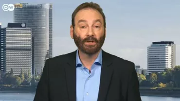 "Românii, la masa de poker a istoriei". Jurnalist Deutsche Welle: Cireașa de pe tortul grețos sunt anii de intoxicare şi psihoză colectivă indusă de televiziuni cu program de propagandă securistă