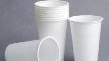 Un oraș din Germania interzice uzul paharelor de unică folosință