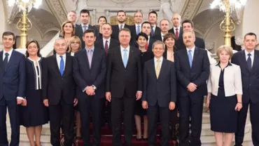 USL continuă să fie la Putere: Cine sunt oamenii din cabinetul lui Ponta care sunt încă în funcţii în Guvernul Cioloș