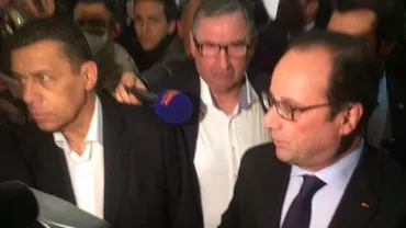Paris: Francois Hollande, huiduit și insultat de fermierii afectați de embargoul rus și renunțarea la cotele europene pentru produsele lactate (VIDEO)