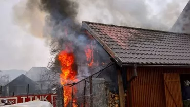 Maramureș: Incendiu produs la o casă din apropierea Primăriei din Ieud (VIDEO)