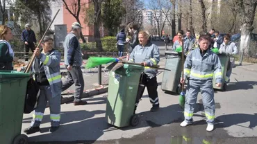 Curățenie generală în Sectorul 3. Primarul Robert Negoiță a început o amplă curățare a spațiilor verzi din zona Bucureștiului pe care o conduce