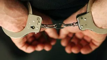 Un profesor universitar, suspectat de crimă, a fost reținut: Bărbatul și-ar fi ucis iubita, profesoară de limbă engleză, în urmă cu 18 ani (VIDEO)