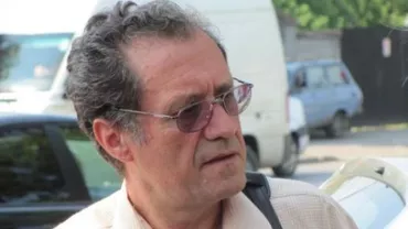 Mircea Oprean, ginerele soților Ceaușescu, a mers de 8 Martie la mormântul Elenei Ceauşescu pentru a aprinde o lumânare