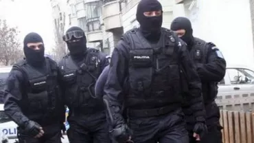 Procurorii DNA fac percheziții la Universitatea de Medicină din Iași (VIDEO)