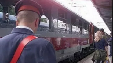 Tun de milioane la CFR Călători: Tabletă de 1.600 de euro și geantă pentru naș de 300 de euro
