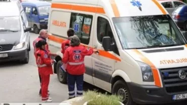 Buzău: Un spray pulverizat în clasă a dus la spitalizarea a nouă elevi