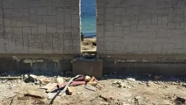 „Marele zid chinezesc“ din Mangalia: Primăria s-a gândit să ridice un parapet între faleză și plajă, obstrucționând vederea spre mare (FOTO)