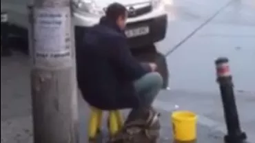 "Pentru ca mâine este dezlegare la pește, am zis să-mi încerc norocul". Fost primar, la pescuit la groapă: Ștefănel - Dan Marin a descoperit acum gropile din Capitală (VIDEO)