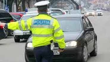 Prahova: Zece agenți de la Poliția Rutieră acuzați de corupție, aduși cu mandat la audieri
