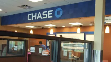 Alertă de securitate la o bancă din California, din cauza numelui unui câine, confundat cu acronimul arab al grupării teroriste Statul Islamic