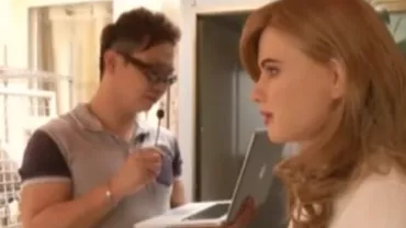 Un grafician a construit un robot umanoid de sex feminin (VIDEO)