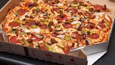 SUA: Un asistent medical care lucra în tura de noapte a primit un mesaj nepoliticos, după ce a comandat o pizza (FOTO)