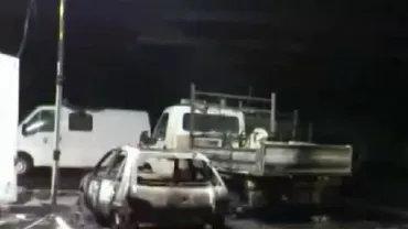 Atacuri în serie: 34 de mașini incendiate și polițiști agresați în Franța (VIDEO)