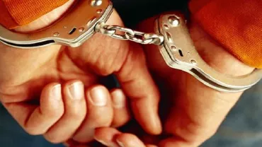 Italia: Opt români, arestaţi după ce au refuzat să oprească la un baraj rutier al carabinierilor