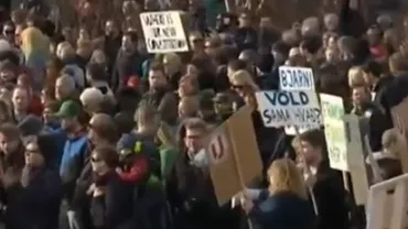 Islandezii cer în stradă demisia tuturor miniştrilor și organizarea de alegeri anticipate, după izbucnirea scandalului Panama Papers (VIDEO)