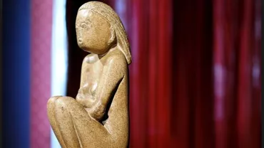 Ministrul Culturii a dat startul la donații pentru achiziționarea sculpturii "Cumințenia Pământului". Alexandrescu a donat 100 de euro