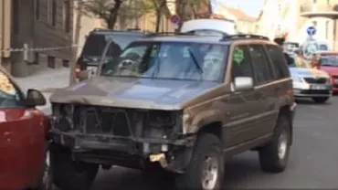 Lovitură demnă de Cartea Recordurilor: Un poliţist beat a lovit 51 de maşini, la Praga (VIDEO)