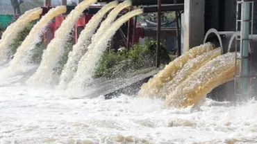 Raport alarmant: O treime din lacurile şi râurile din China nu mai pot fi folosite pentru furnizarea de apă potabilă din cauza poluării