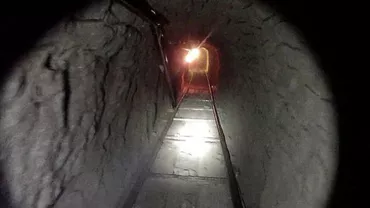 Tunel de un kilometru, descoperit la frontiera dintre Mexic şi SUA. Șapte tone de marijuana şi o tonă de cocaină au fost confiscate (VIDEO, FOTO)