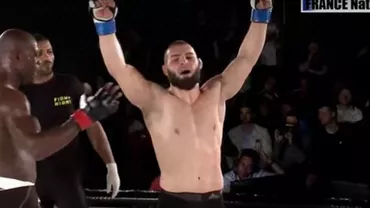 Un luptător francez de MMA a strigat "Allahu akbar" după o victorie în ring. Reacția organizatorului evenimentului: Nu putem face nimic în această situație (VIDEO)