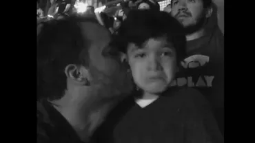 Moment emoționant cu reacția unui copil care suferă de autism, la un concert Coldplay (VIDEO)
