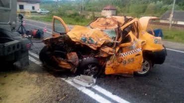 Două persoane au murit într-un accident de circulaţie produs pe DN 1, la Nistoreşti