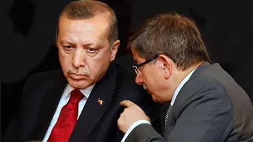 Zvonurile despre ruptura dintre Erdogan și Davutoglu, din ce în ce mai întemeiate: AKP organizează un congres extraordinar la care premierul turc nu mai candidează