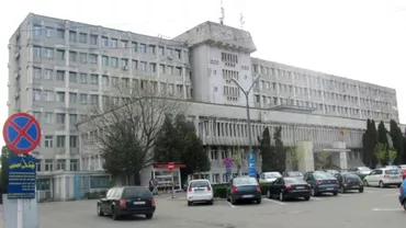 Mai mulți șobolani, surprinși în curtea interioară a Spitalului Judeţean Argeş (VIDEO)