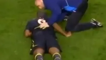 Caz similar cu cel al lui Patrick Ekeng: Fotbalistul Fabrice Muamba a fost salvat de medici în 2012, după 78 de minute de resuscitări (VIDEO)
