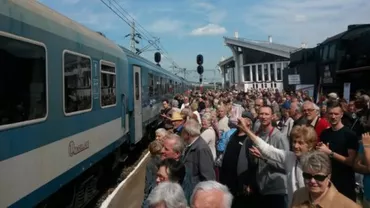 Imnurile Ungariei și Ţinutului Secuiesc, cântate de 1000 de maghiari în gara din Cluj-Napoca (VIDEO)