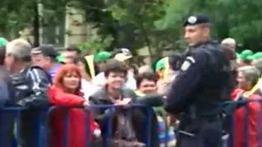 Protest al sindicaliștilor de la RADET în fața Guvernului: "Sper să nu ajungem ca pe vremea lui Ceaușescu, să dăm apă și căldură doar două ore" (VIDEO)