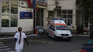 Un bărbat din Iași, înjunghiat pentru a doua oară de soție. Femeia s-a înfuriat după ce soțul a ajuns băut acasă