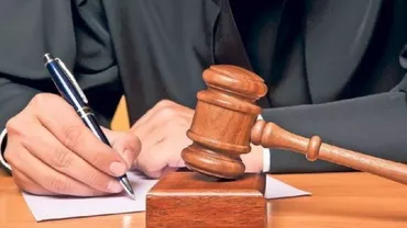 Iohannis a promulgat Ordonanţa care stabileşte durata maximă a arestului la domiciliu la 180 de zile