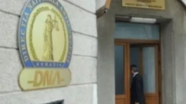 DNA a pus sechestru pe conturile Hexi Pharma, iar soția lui Condrea a fost plasată sub control judiciar. Direcția a dispus începerea urmăririi penale în cazul mai multor persoane și companii
