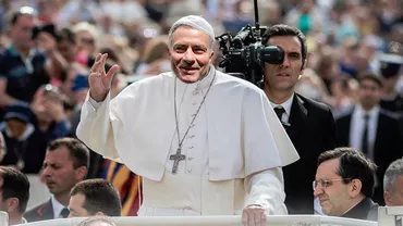 Mourinho intră în lumea filmului animat: Managerul lui Manchester United va fi vocea Papei Francisc