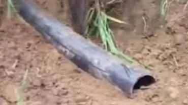 O conductă pentru alcool de contrabandă, îngropată pe fundul Nistrului, a fost descoperită de grănicerii ucraineni (VIDEO)