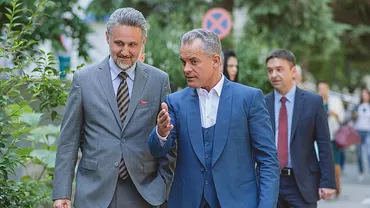 Ambasadorul României la Chişinău s-a pozat cu oligarhul Vlad Plahotniuc: Întâlnire controversată pentru Marius Lazurca, la final de mandat (FOTO)