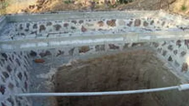 Tragedie în județul Galați. O fetiță de 3 ani a murit după ce a căzut într-o hazna