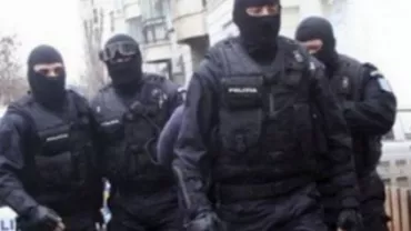 Percheziții în București și alte cinci județe într-un dosar de evaziune fiscală și spălare a banilor în domeniul construcțiilor, serviciilor de pază și consultanță