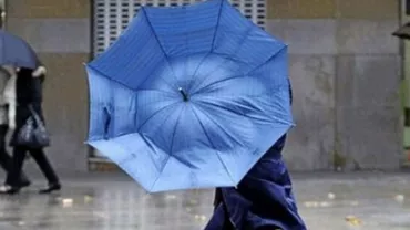 ATENŢIONARE ANM: Cod galben de vijelii şi descărcări electrice pentru 14 judeţe