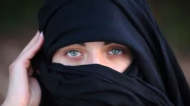 Bătută și terorizată pentru că nu purta vălul islamic: Drama unei românce căsătorită cu un musulman