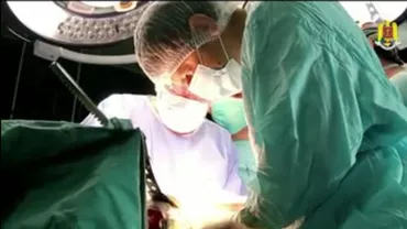 Intervenție chirurgicală deosebit de complicată, realizată la Spitalul Universitar de Urgenţă Militar Central " Dr. Carol Davila":  Echipa chirurgicală, condusă de căpitan medic drd. Augustin Dima, şi-a asumat riscul (VIDEO)