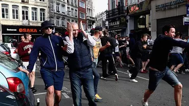 Franța, în pragul unor conflicte extrem de violente. Şeful serviciilor secrete franceze: Extremiștii vor declanșa cât de curând atacuri împotriva musulmanilor