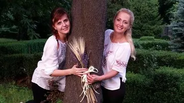 “Sânzienele îmbracă polițistele de frontieră în IE”. Imagini superbe cu frumoasele polițiste îmbrăcate în haina tradițional românească (FOTO)