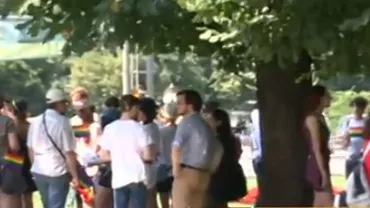 București: Câteva zeci de persoane participă sâmbătă la marșul diversității (VIDEO)