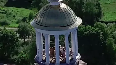 Prinși că au făcut sex în clopotniță (VIDEO)