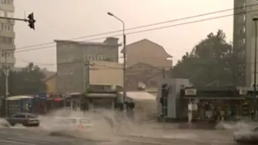 Furtuna a făcut prăpăd în Capitală! Intervenții ISU în 35 de zone din București (VIDEO - imagini trimise de telespectatori)